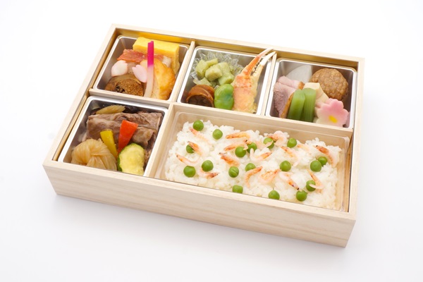 季節の幕の内弁当 「花すすき」 - 明治座 公式サイト